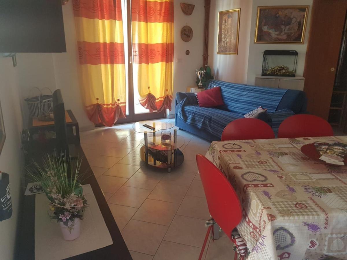 Alma House Apartman Porto Torres Kültér fotó
