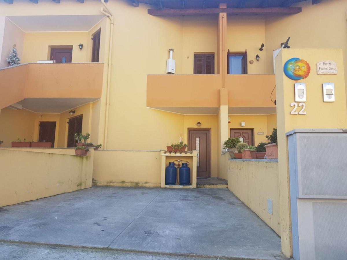 Alma House Apartman Porto Torres Kültér fotó