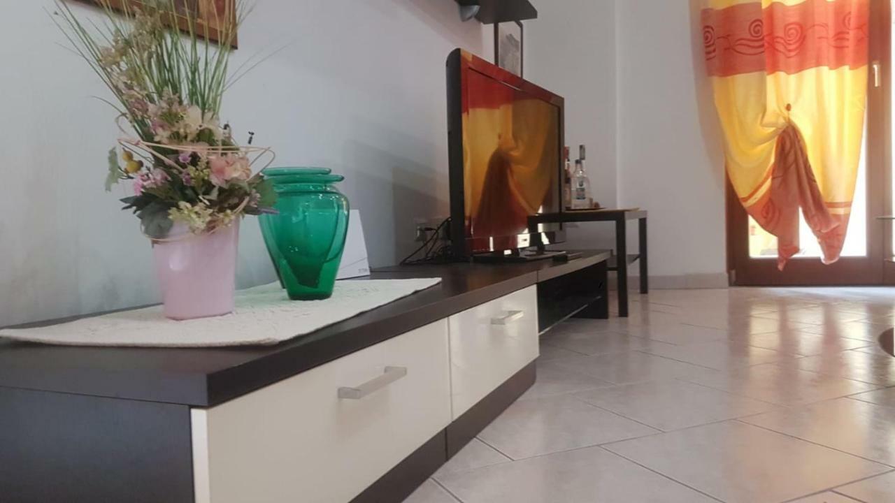 Alma House Apartman Porto Torres Kültér fotó