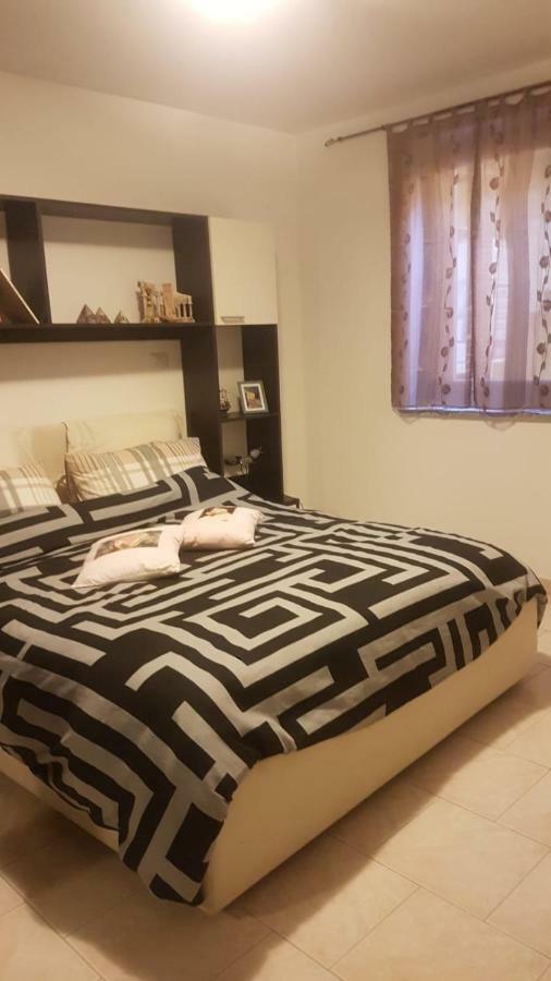 Alma House Apartman Porto Torres Kültér fotó
