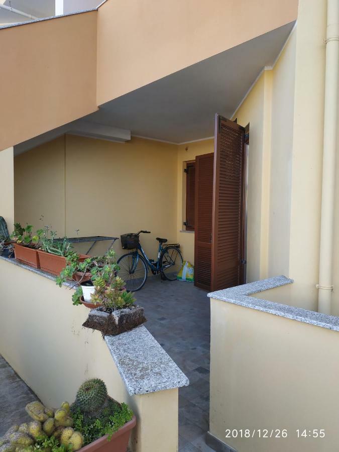 Alma House Apartman Porto Torres Kültér fotó