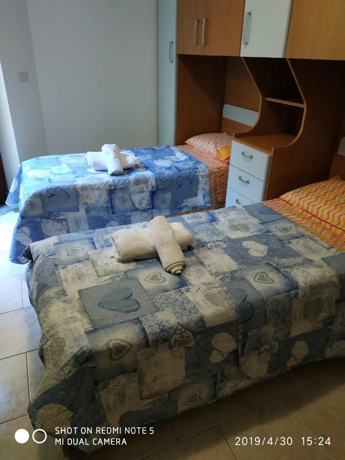 Alma House Apartman Porto Torres Kültér fotó