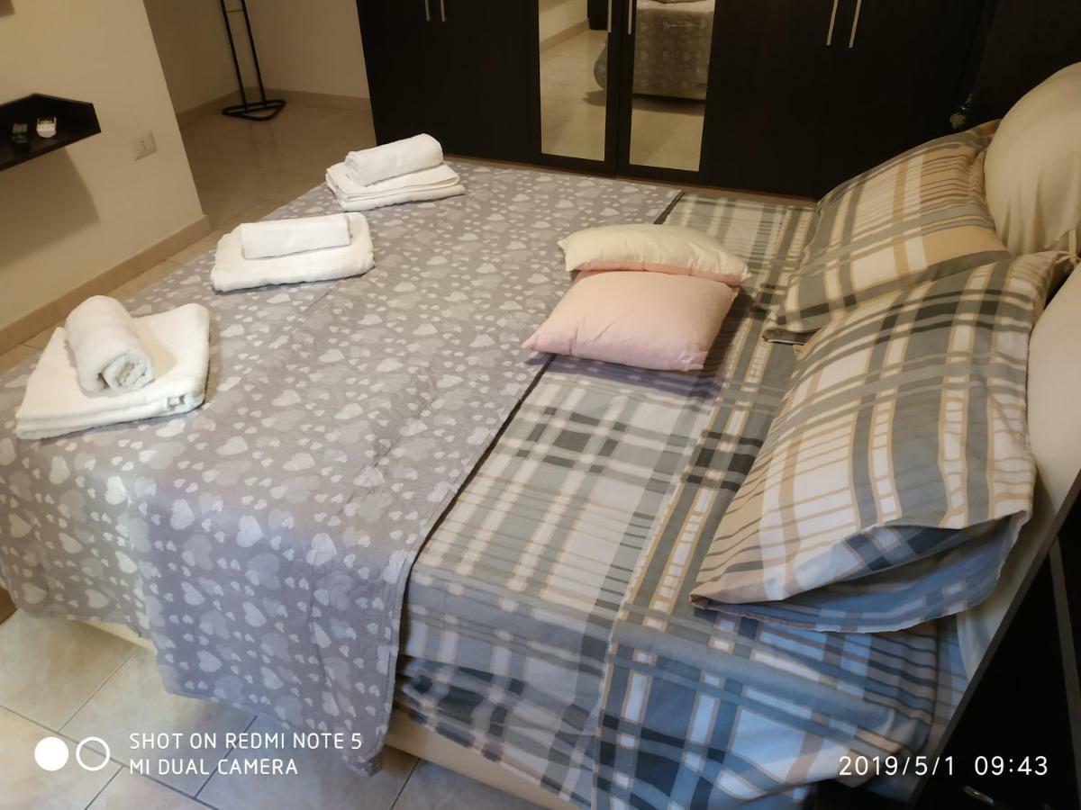 Alma House Apartman Porto Torres Kültér fotó