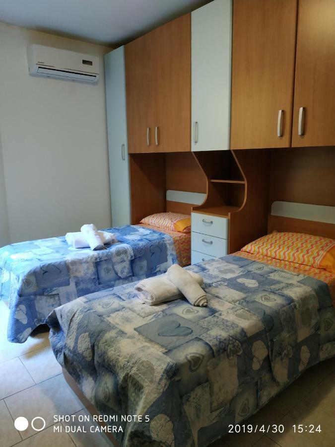 Alma House Apartman Porto Torres Kültér fotó